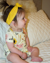 Load image into Gallery viewer, Sunflower Yellow Beauty Bow Headband
